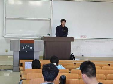 cb3cc2e4f12a5a4bc656b1a47de7052d